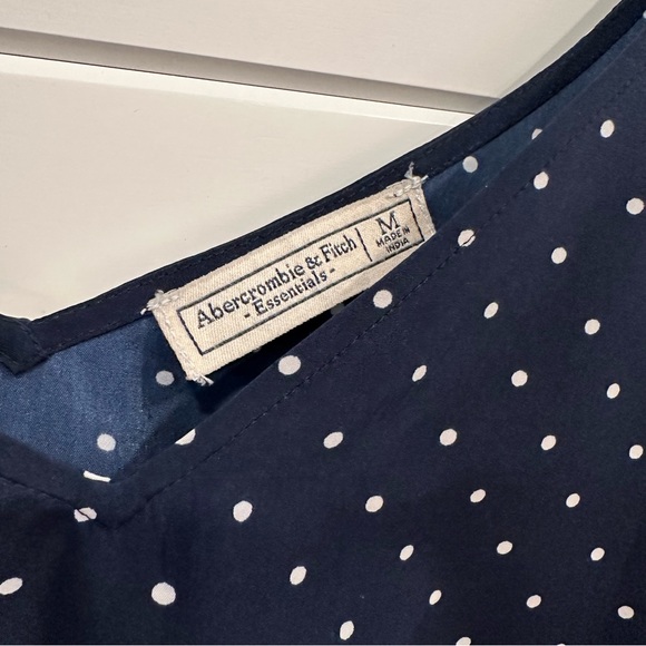 Abercrombie & Fitch V Neck Cami - Picture 3 of 4